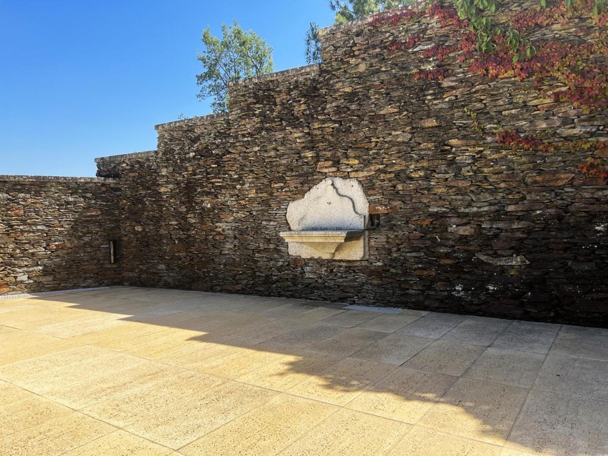 Gasthaus Quinta De Mouraes Casa Dos Rododendros Lever Exterior foto